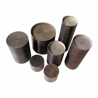 موٽر سائيڪل ۽ ڪارن لاء ڌاتو Catalyst